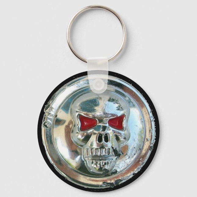 CHROME SKULL KEYCHAIN (Front)