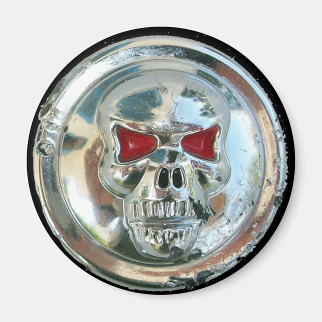 CHROME SKULL MAGNET (Front)
