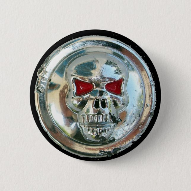 CHROME SKULL PINBACK BUTTON (Front)