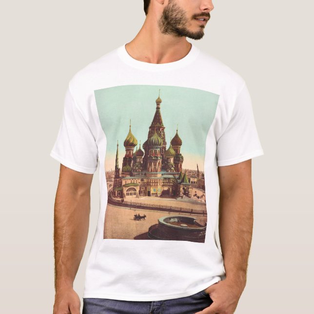 Church of St. Basil, Red Square Moscow T-Shirt (Front)