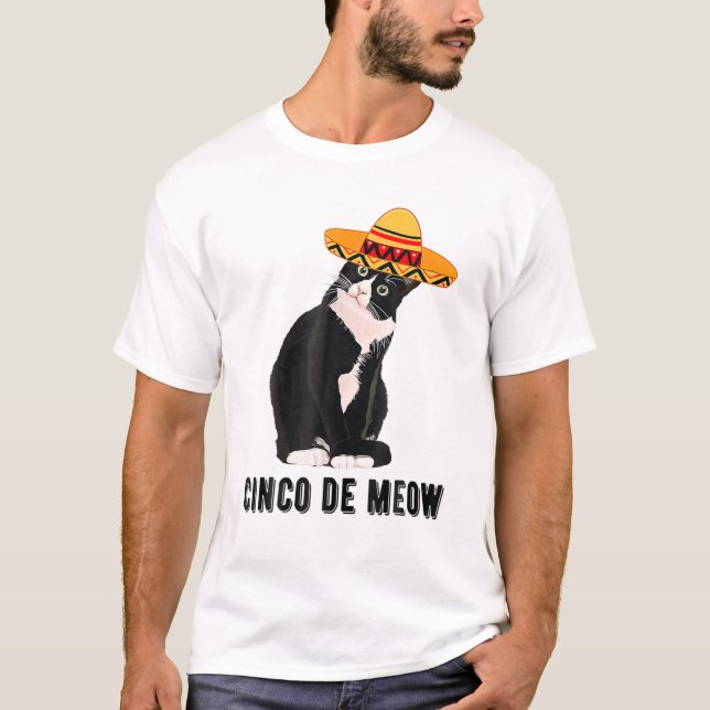 Cinco De Mayo Meow Tuxedo Cat Sombrero Mexican Fie T-Shirt (Front)