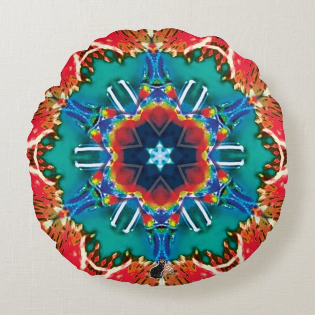Cinnamon Kaleidoscope  Round Pillow (Front)
