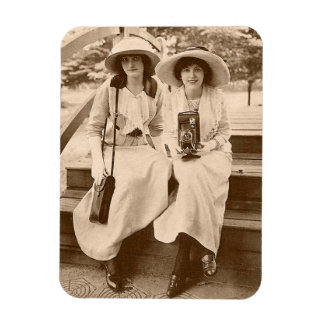 circa 1910 camera girls magnet