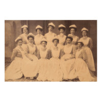 circa 1914 nursing school graduates