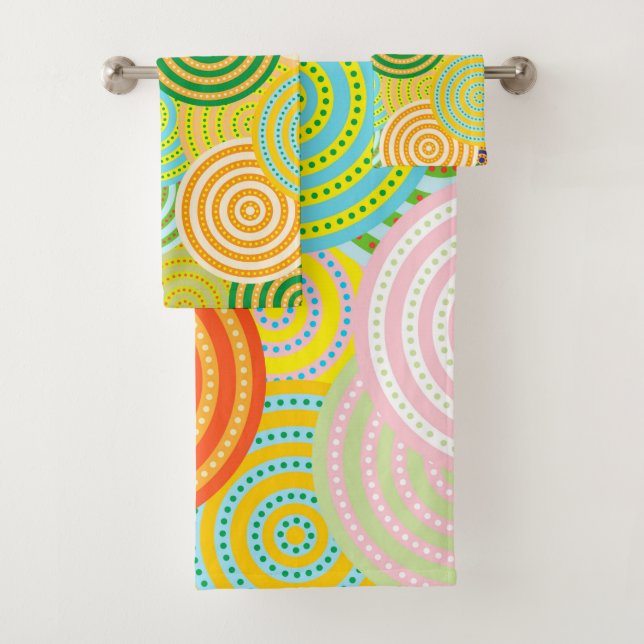 Circle-Circles Towel (Insitu)