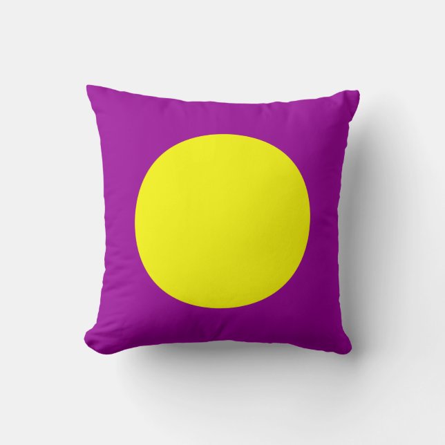 Circle Colors 06 Throw Pillow (Front)