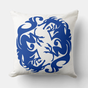 circle dragons pillow