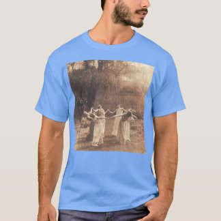 Circle Of Witches Vintage Women Dancing 438  T-Shirt
