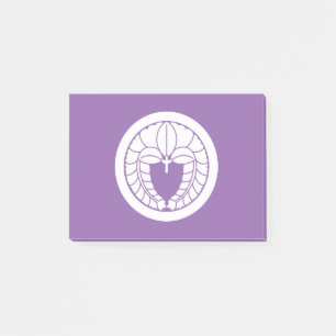 Circle with Downward Wisteria Post-it Notes