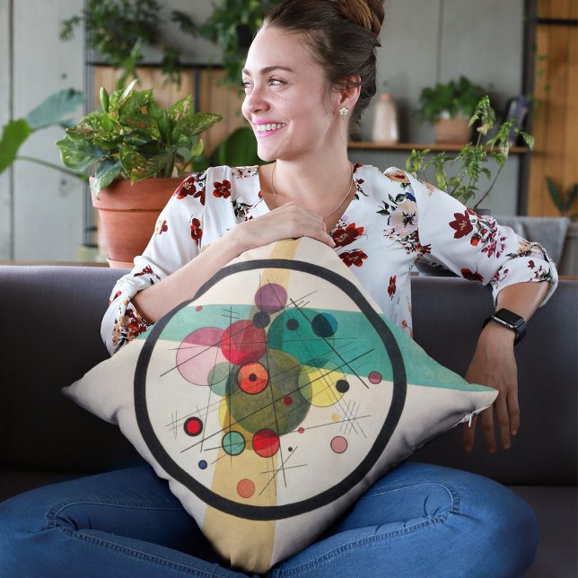 Circles in a Circle, Kandinsky   Throw Pillow (Creator Uploaded)