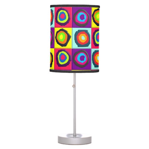 circles pattern table lamp