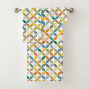 Circular quartered pattern warm tone colors bath towel set