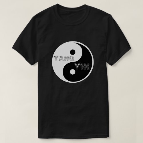 Circular Taijitu Yin and Yang symbol on black T_Shirt