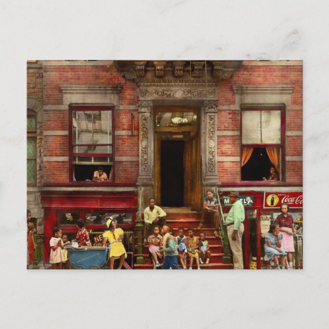 City - Harlem NY - Stoop life 1935 Postcard (Front)
