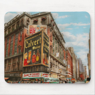 City - NY - Tastee's and Macy's 1942 Mouse Pad