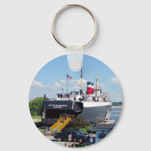 City of Milwaukee button key chain