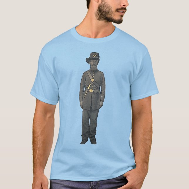 Civil War Union Soldier in Uniform with a Knife T-Shirt (Front)