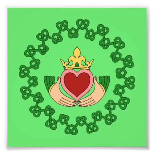 Claddagh and Green Knotwork