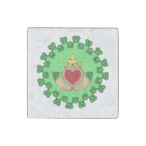 Claddagh and Green Knotwork