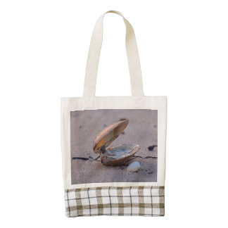 Clam I Zazzle HEART Tote Bag