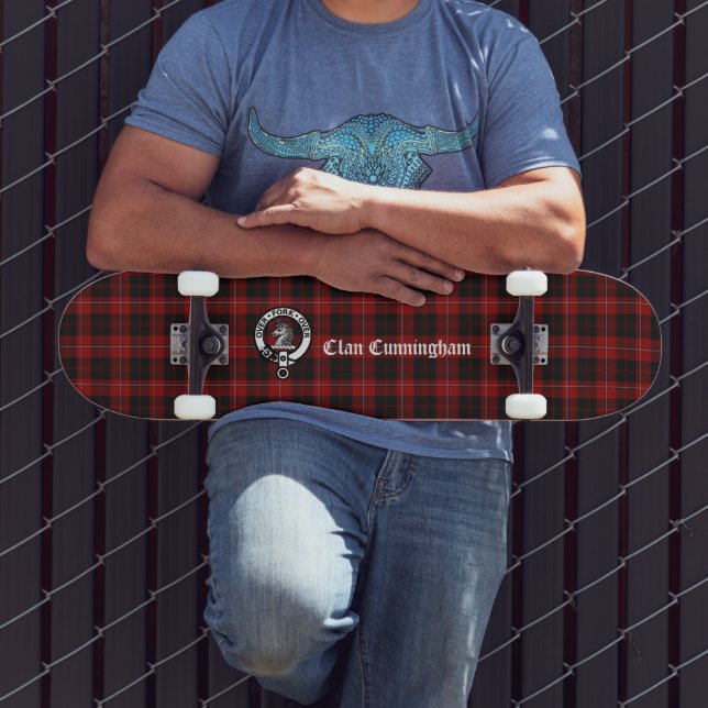 Clan Cunningham Badge & Tartan  Skateboard (Outdoor 3)