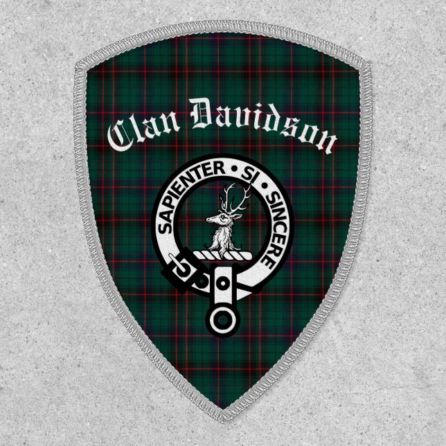 Clan Davidson Crest Badge and Tartan Iron On Patch (Front)