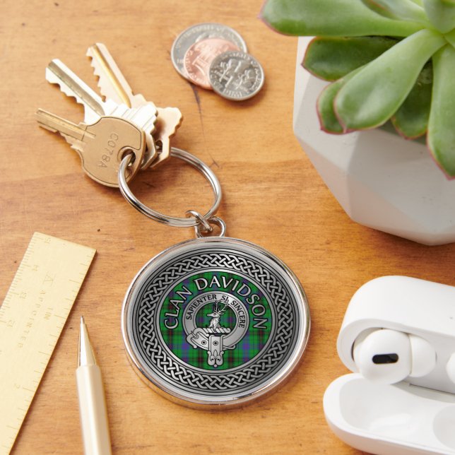 Clan Davidson Crest & Tartan Knot Keychain (Desk)