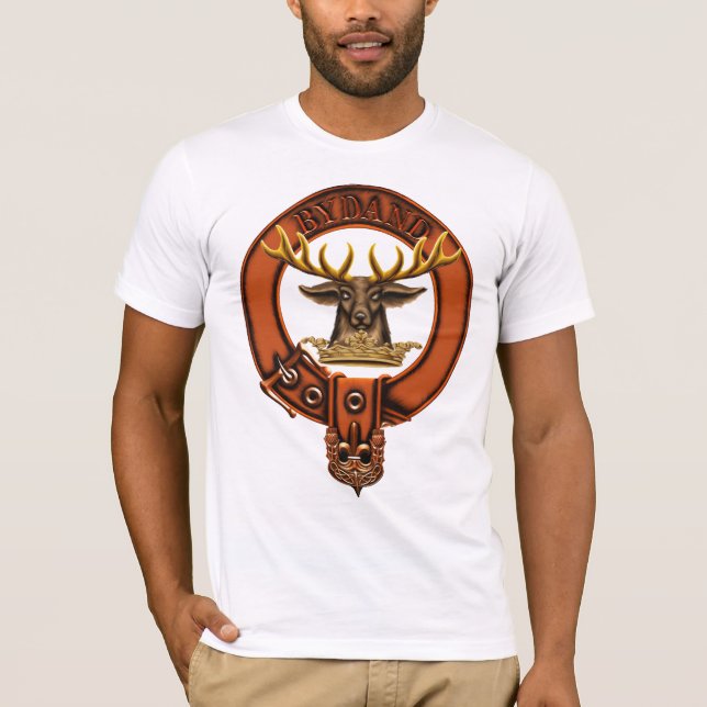 Clan Gordon Family Crest and Targe T-Shirt (Front)