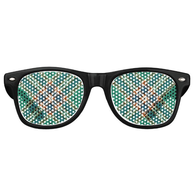 Clan MacFarlane Ancient Hunting Tartan Retro Sunglasses (Front)