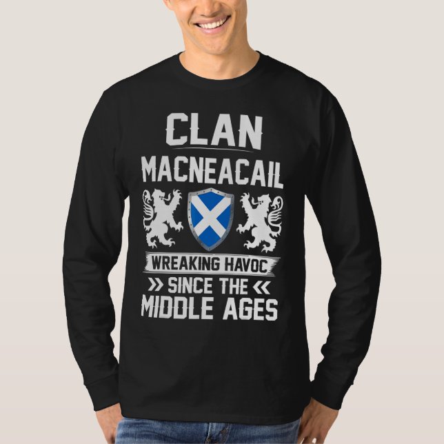 Clan Macneacail Scottish Family Clan Scotland Wrea T-Shirt (Front)