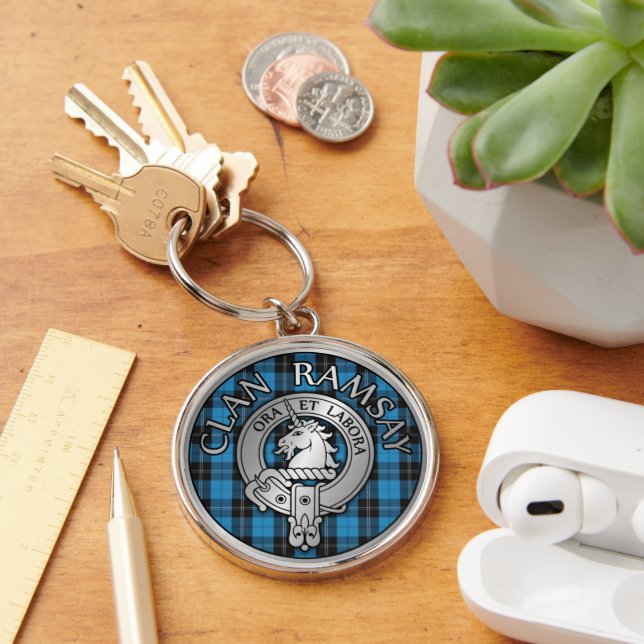 Clan Ramsay Crest & Hunting Tartan Knot Keychain (Desk)