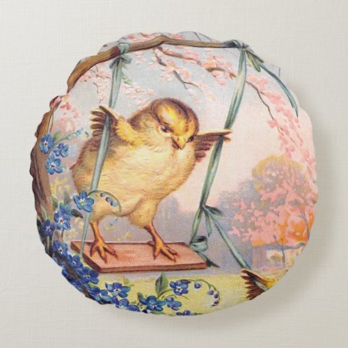 Clapsaddle Swinging Biddy Round Pillow