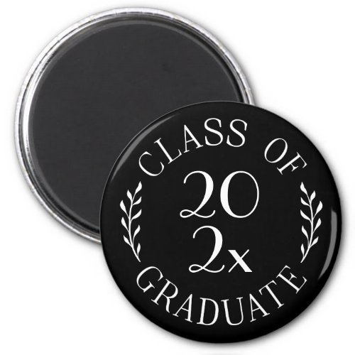 Class of 2024 Graduate Chic Typography Black Magnet