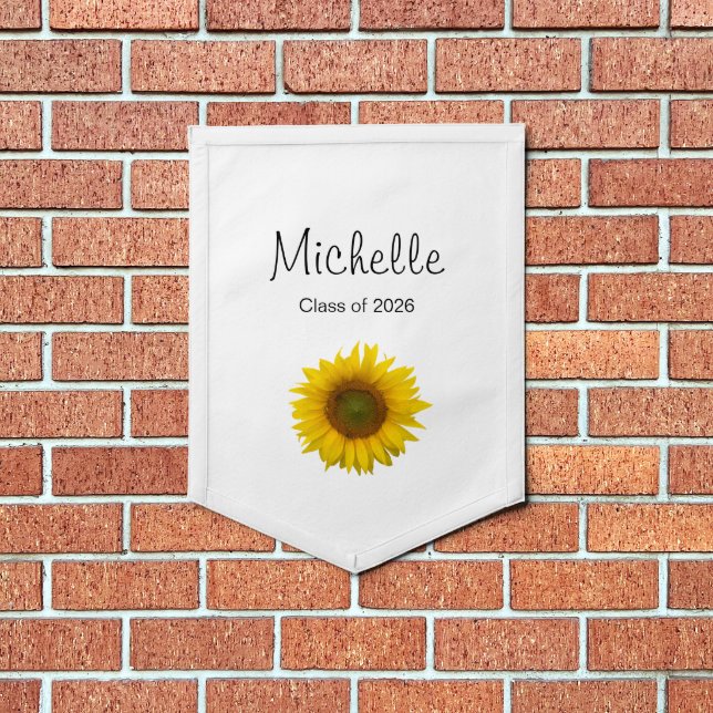 Class of 2024 Graduation Modern Sunflower    Pennant (Insitu 1)