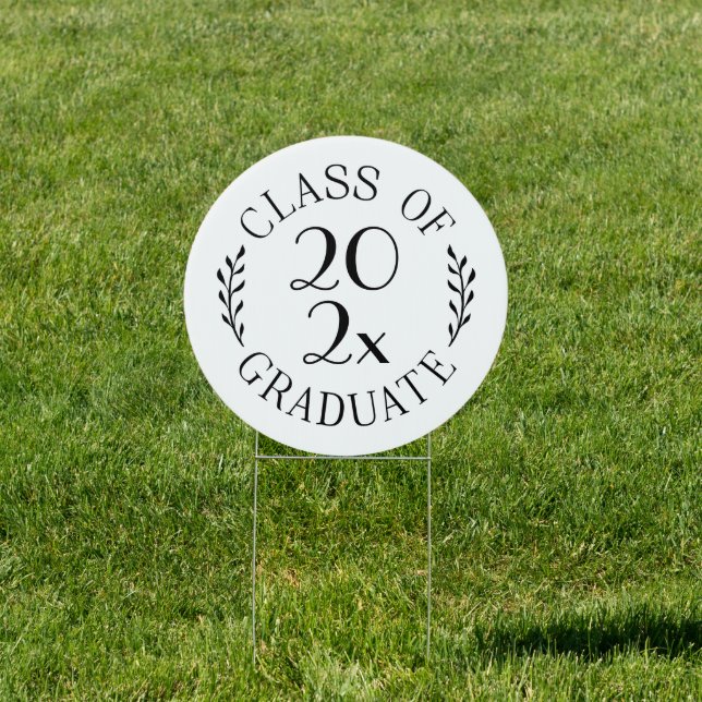 Class of 2026 Graduate Chic White Black Emblem Sign (Insitu)