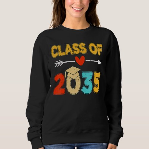 Class Of 2035 Grow With Me Kindergarten Graduation Sweatshirt