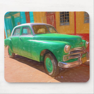 Classic American car in Havana, Cuba mouse pad