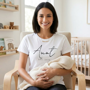 Classic Aunt EST Year Simple Family Script Design T-Shirt