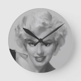 Classic Beauty III Round Clock