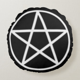 "Classic Black And White Wiccan Pentacle"  Round Pillow