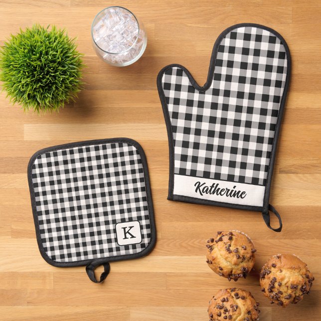 Classic Black & White Plaid kitchen Farmhouse  Oven Mitt & Pot Holder Set (Creator Uploaded)