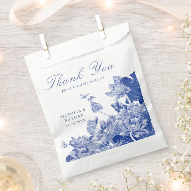 Classic Blue and White Chinoiserie Wedding Floral  Favor Bag (Clipped)