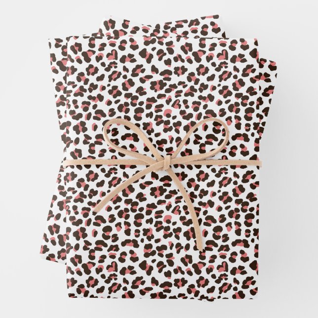 Classic Cheetah Spot Seamless Pattern Wrapping Paper Sheets (In situ)