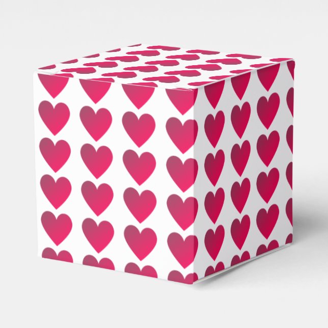 Classic Chic Cute Heart Pattern Favor Box (Front Side)