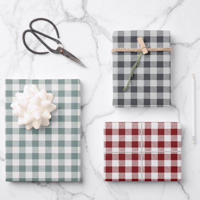 Classic Christmas Plaid Wrapping Paper Sheets (Front)