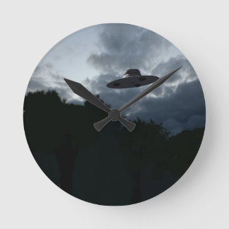 Classic Flying Saucer Wall Clock