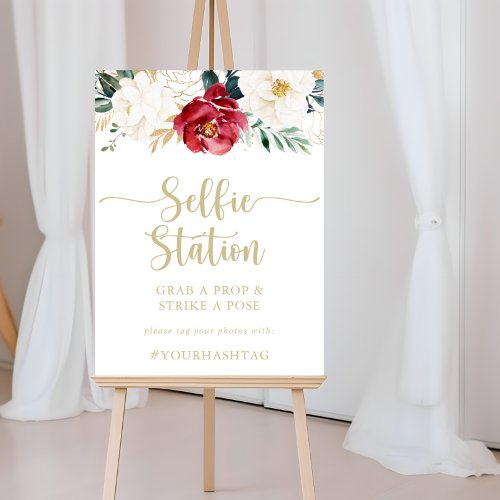 Classic Gold Floral Selfie Station Sign