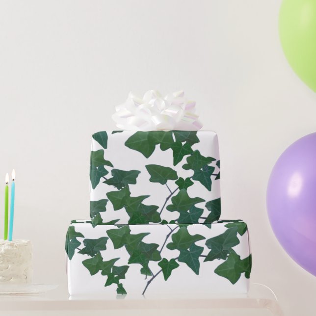 Classic Green English Ivy    Wrapping Paper (Party Gifts)