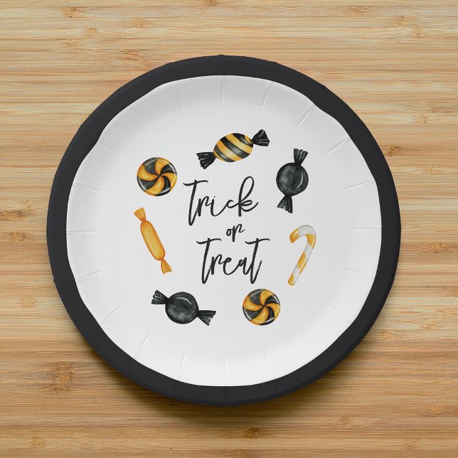 Classic Halloween Candy Trick or Treat Paper Plates (Creator Uploaded)