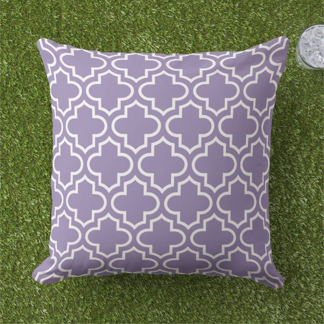 Classic Lavender White Quatrefoil Trellis Outdoor Pillow (Grass)
